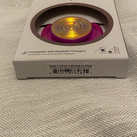 Magsafe Hot Pink Popsocket - Picture 4 of 4